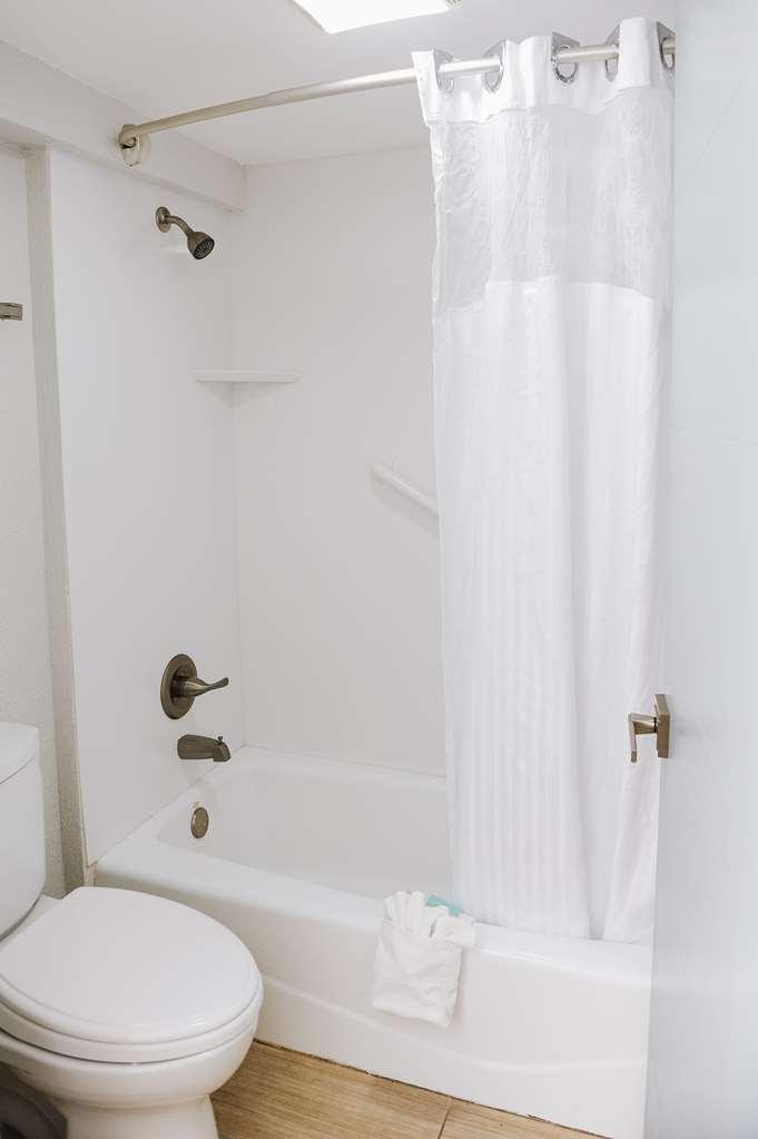 Regency Inn & Suites - Saint Augustine St. Augustine Beach Oda fotoğraf
